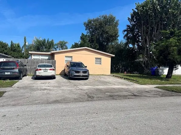 6301 Moseley St, Hollywood, FL 33024