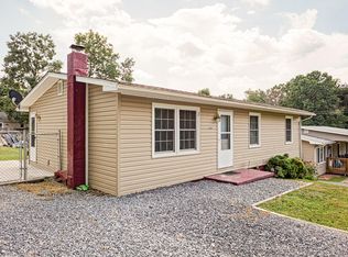222 E 35th St, Buena Vista, VA 24416