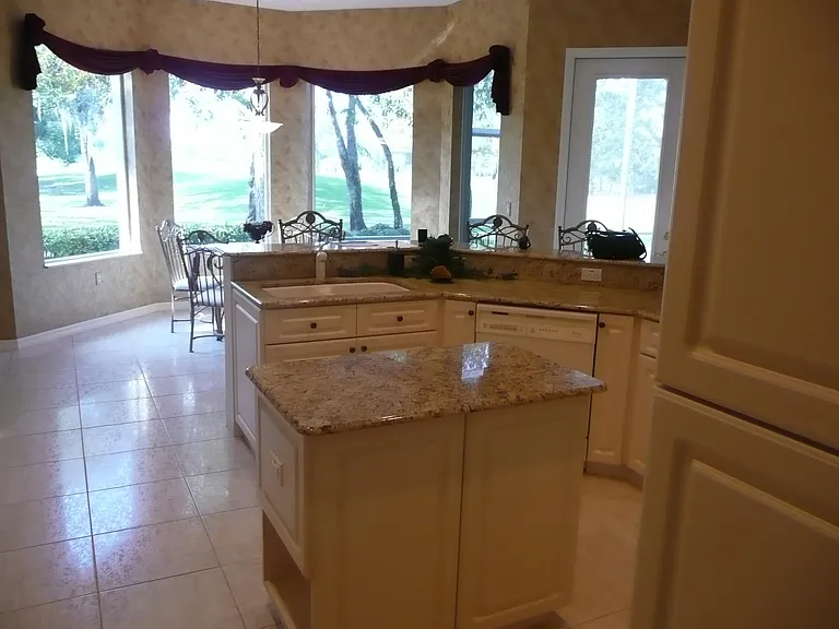 9453 Savannah Ct — Photo 10