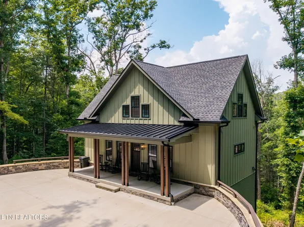 922 Stonegate Way, Townsend, TN 37882