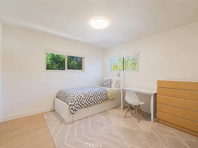 2615 Pacific Ave — Photo 9