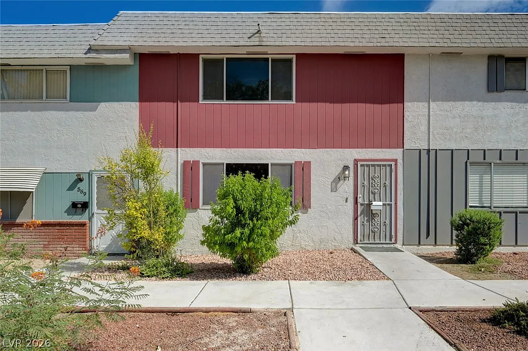 2 bed, 2.0 bath, 1320 sqft, $1,575 — Photo 1