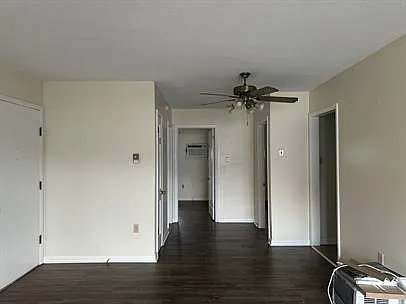 910 Florida Ave Apt 4 — Photo 3