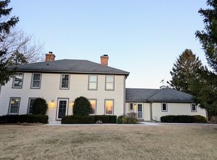 12 Oneida Ln, Hawthorn Woods, IL