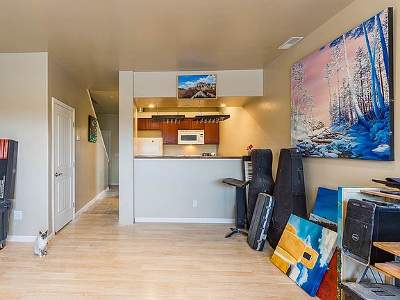 3rd image of 7278 Avenida El Nido