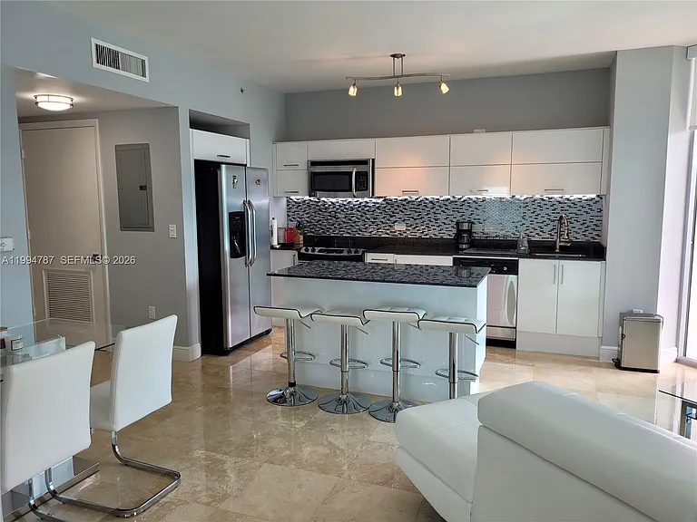 361 S Miami Ave — Photo 20