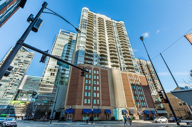 1st image of 645 N Kingsbury St APT 1807