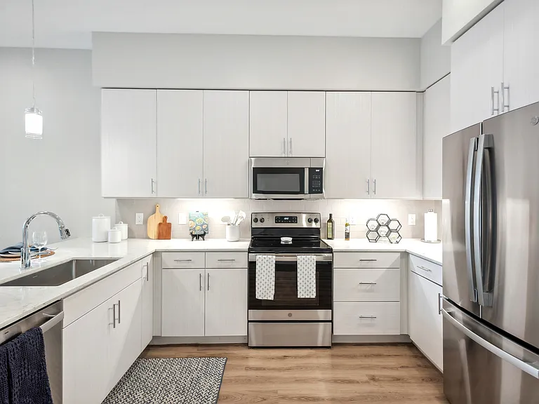 Overture North Scottsdale - 55+ Active Adult Apartment Homes — Photo 6