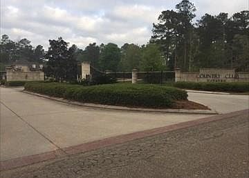 2nd image of Country Club Ln