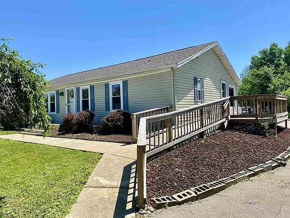 2nd image of 35 Lake Ct