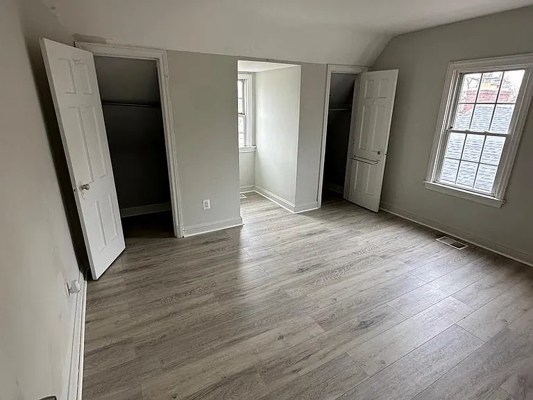 6221 Kenilworth Ave — Photo 7