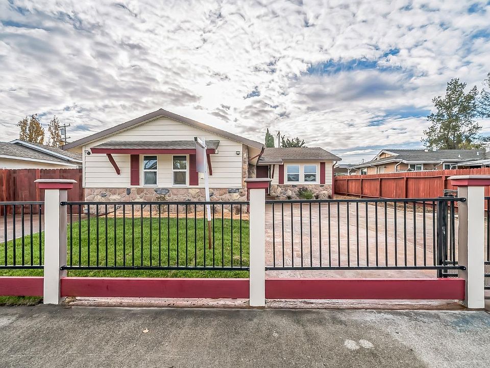 1st image of 129 MCGRUE Avenue