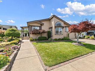 3220 Crescent Ave SPACE 33, Eugene, OR 97408