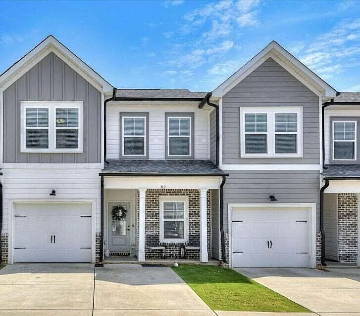 312 Sumac Trl