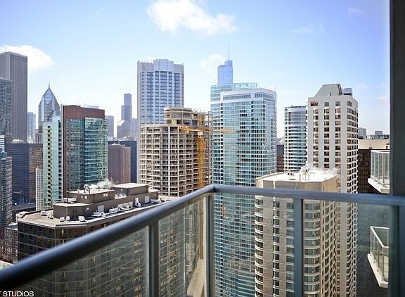 3rd image of 600 N Lake Shore Dr APT 3903