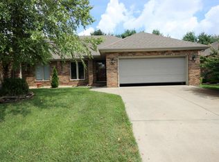317 E Degraffenreid St, Springfield, MO 65810