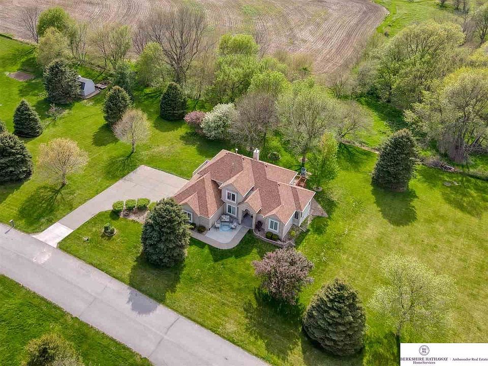 1st image of 24325 Jasmin Ln