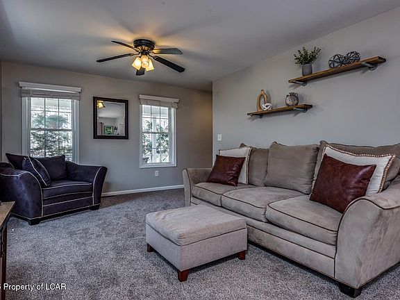 5th image of 301 Shingle Mill Dr