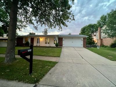 5707 Hidden Stone Dr, Saint Louis, MO, 63129