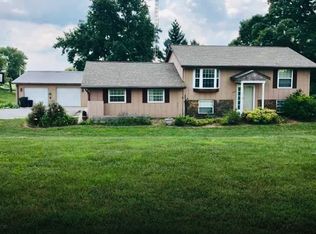 3243 Dillinger Rd, Carbondale, IL 62901