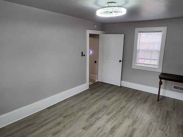 85 Maple St — Photo 22