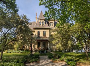 351 E Lisbon Rd, Oconomowoc, WI 53066