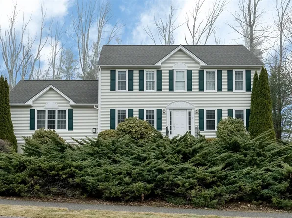 6 Marjorie Ln, Rutland, MA 01543