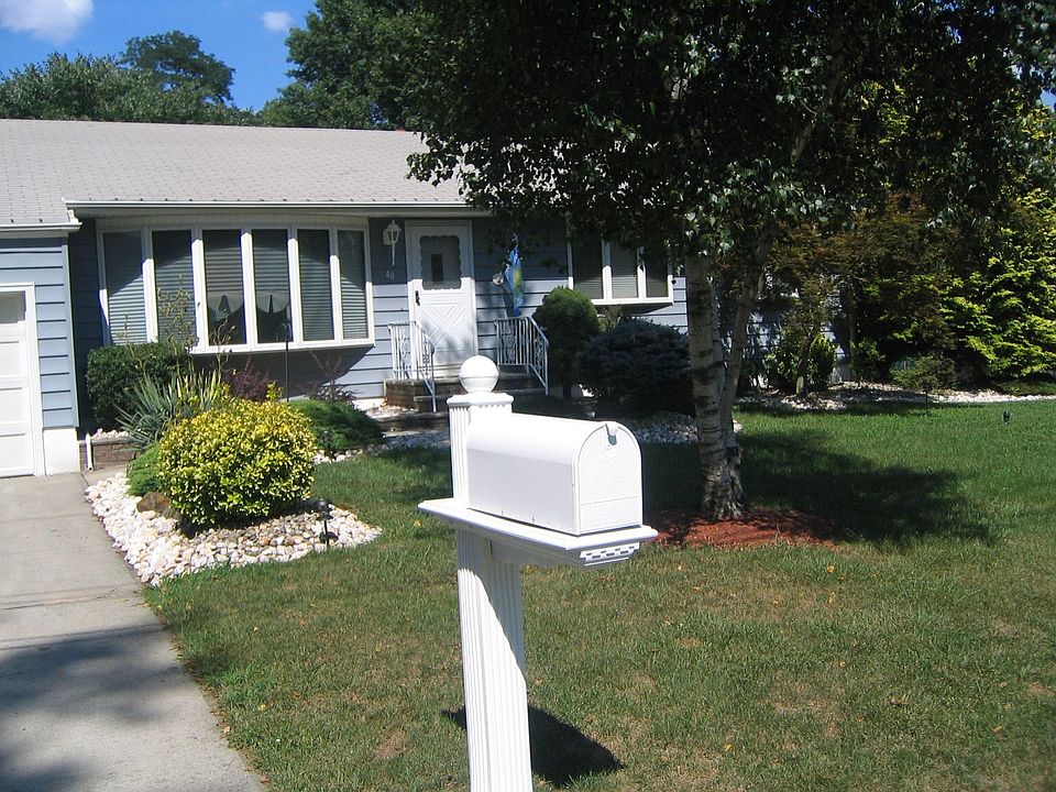2nd image of 40 Lincoln Ave