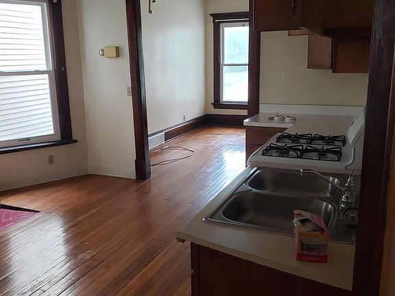 4th image of 1011 Lafayette Ave APT 1