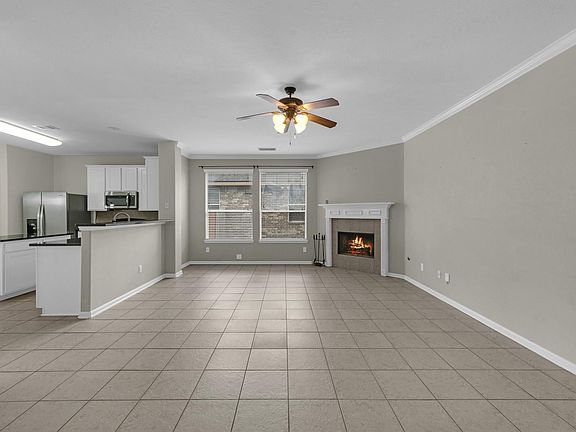 4th image of 1922 Vale Haven Dr
