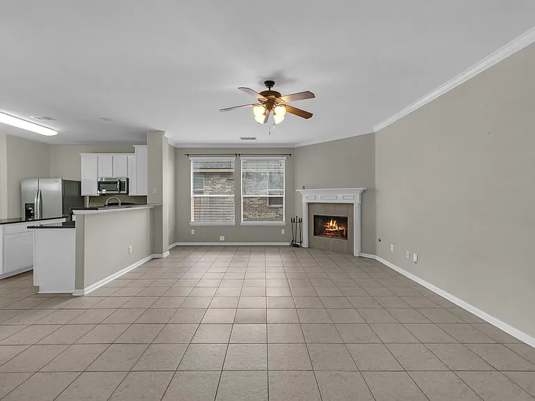 1922 Vale Haven Dr — Photo 4