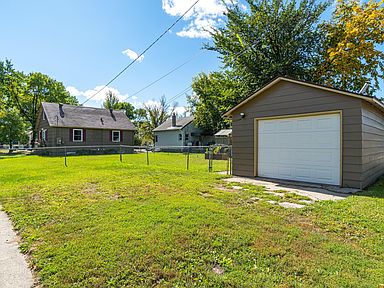 1202 1st Ave N Grand Forks Nd 58203 Zillow