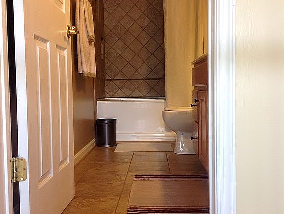 2nd image of 12520 Sherwood Forest Dr