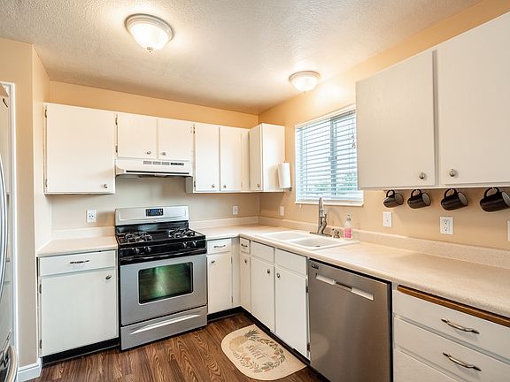 5th image of 6429 S Fairwind Dr