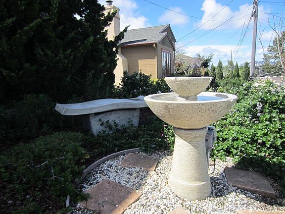 2nd image of 1751 Sweetwood Dr
