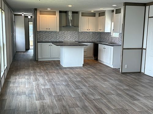 4th image of 3330 Melissa Way