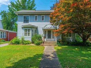 212 Park Pl, Lincoln, IL 62656