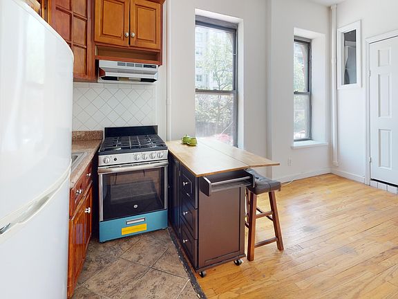 5th image of 1443 York Ave APT 2W