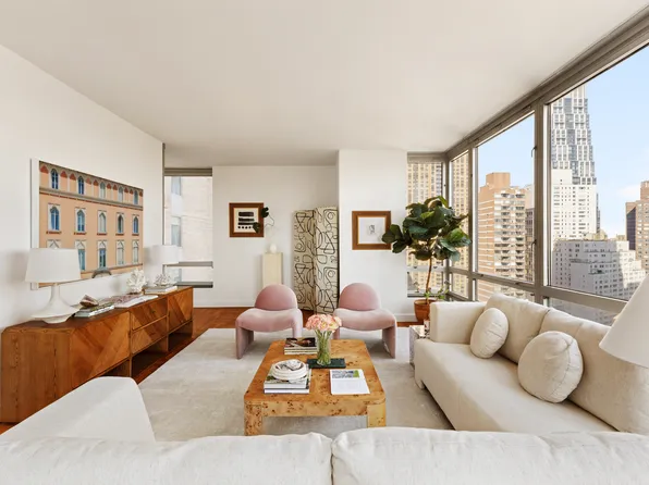 150 Columbus Avenue 18F image 3 of 21