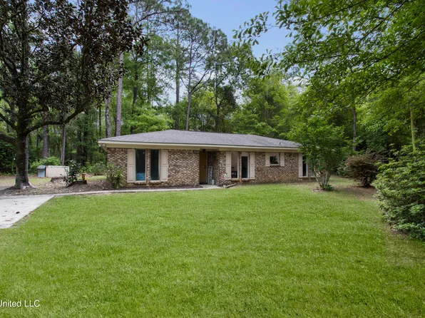 11912 Forest Crest Ln, Vancleave, MS 39565