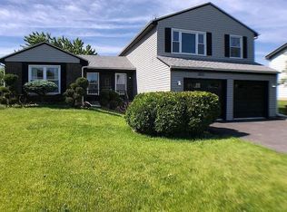 7465 W Hickory Creek Dr, Frankfort, IL 60423