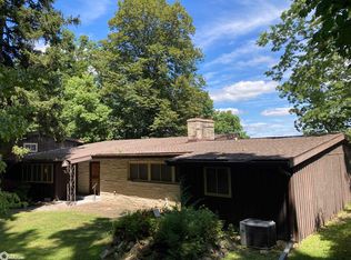 2100 River St, Burlington, IA 52601