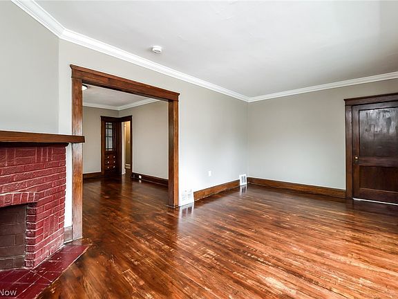 5th image of 1631 Waterbury Rd