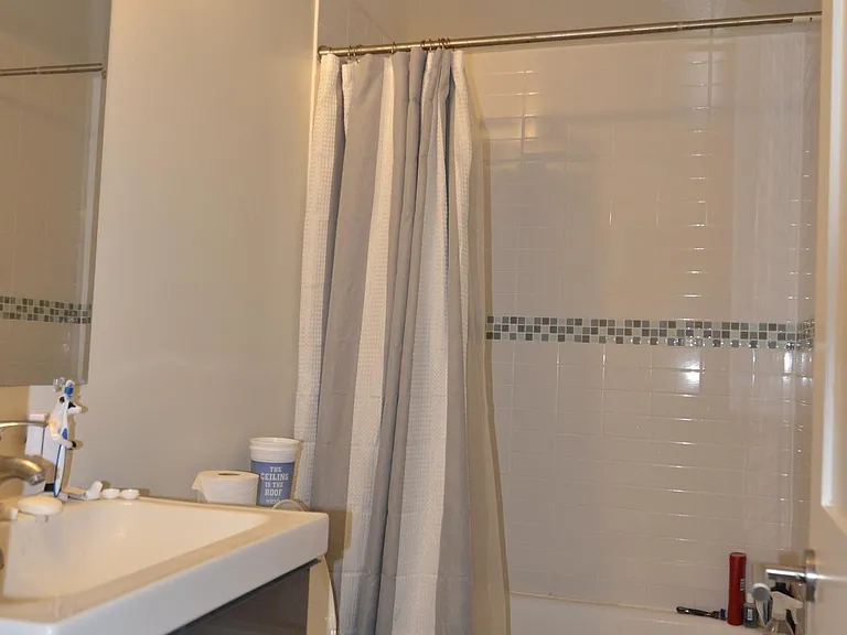 1072 Thomas Jefferson St NW #100 — Photo 29