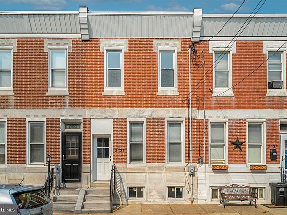2nd image of 2431 E Hazzard St