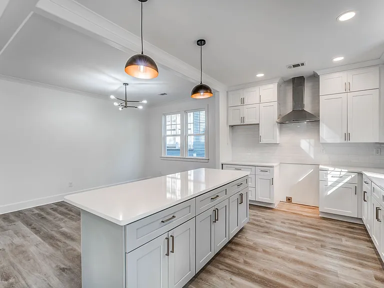 1737 Euclid Ave — Photo 7