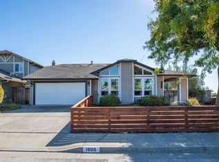 1800 Village East Dr, Petaluma, CA