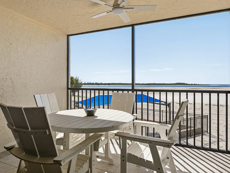 8350 Estero Blvd #125 — Photo 2