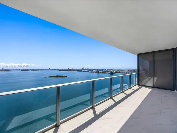 700 NE 24th St #3204, Miami, FL 33137