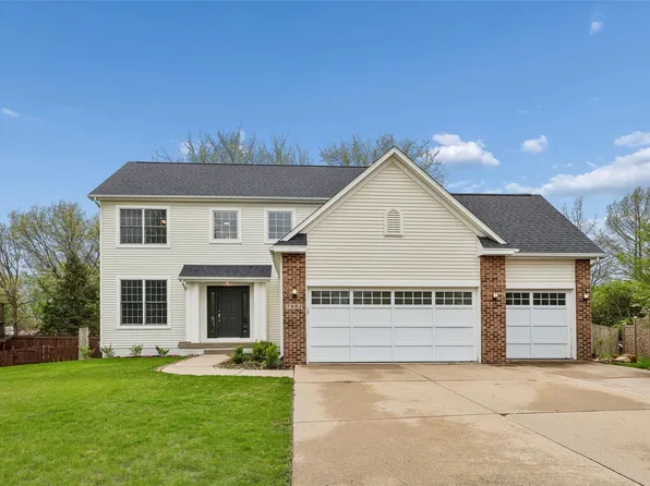 7802 Boulder Dr, West Des Moines, IA 50266